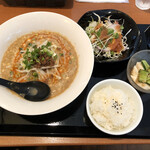 Dining cafe ca.to.cha - 円やかな味わいの豆乳タンタン麺(^_^)v