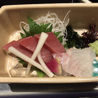 まるや本店 天白本店 - 鯛とマグロのお造りです