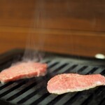 カウンター焼肉 ふかみ - 赤身焼き中