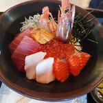 Maguro Jinja Ise - 圧巻の海鮮丼