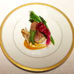 合掌レストラン 大藏 - 国産和牛ミスジのグリル。菜の花・山芋・いんげん・舞茸などのソテーと一緒に