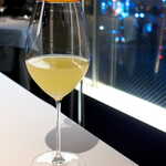 レスト ケイ ヤマウチ - オリジナルカクテル（￥1210）。ジンをベースにアマレット・ディル・オレンジ等を加え、減圧蒸留装置を使って抽出する