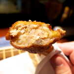 レスト ケイ ヤマウチ - 中には、米・アワビ・阿久比産のクワイを蒸した具が入り、いわゆる手羽餃子風