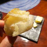 レスト ケイ ヤマウチ - このパンが本当に美味しい。シェフも自信作の様子、焼きたて直後のパンを食べる機会ってなかなか無い