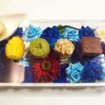 レスト ケイ ヤマウチ - ミニャルディーズ（小菓子）。当然、全種類いただいちゃいました！