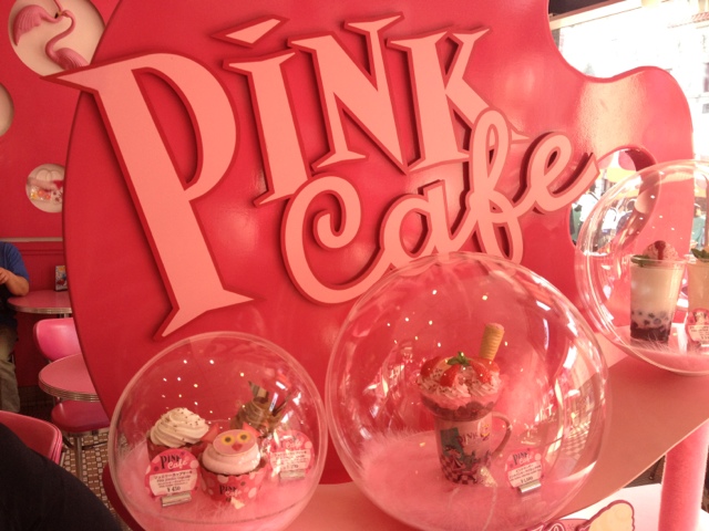ピンクパンサーをモチーフにした店舗 By ふぐてん ピンクカフェ Pink Cafe ユニバーサルシティ カフェ 食べログ