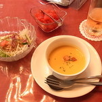 御影公会堂食堂 - タン・シチューのセットのスープとサラダ