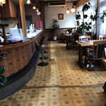 レストラン・エスカルゴ - 店内