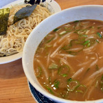喜一郎 - 2012年4月末訪問時の『野菜つけ麺』 お店の人が変わっていました。