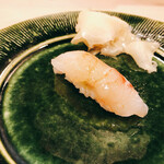 うを徳 - 明石産真鯛のにぎり