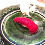 うを徳 - 下田本鮪赤身漬けのにぎり