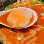 RAMEN 風見鶏 - トッピングは生卵