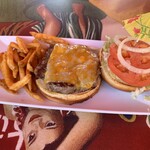 Cheeseburger - Cheeseburger、$14.95(税別)