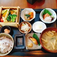 ダイナミックキッチン＆バー 響 風庭 赤坂 - 