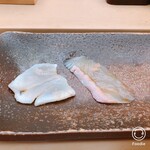 すし匠 - 右側が松川カレイ、左がクエ