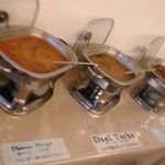 DELHI Dining - ビュッフェの(手ブレ)料理たち