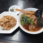 亀や - Aセット これで980円♪ 昨日のスタミナラーメンは 930円(笑)(σ≧▽≦)σ