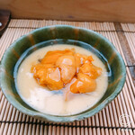 すし匠 - いちご煮　雲丹と鮑の茶碗蒸し