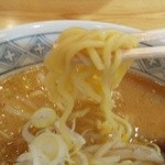 らーめん えぞ梟 - プリプリ旨い縮れ麺！