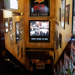 HUB - フロアは地下一階