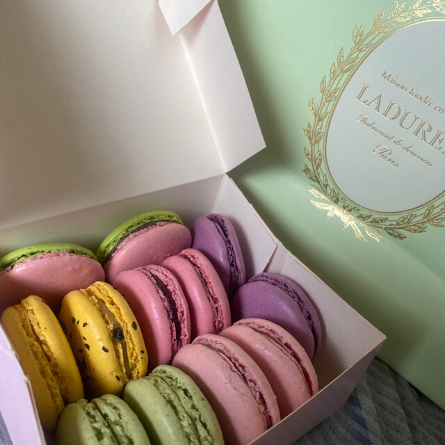 ラデュレ ルクア大阪店 Laduree 大阪 マカロン 食べログ