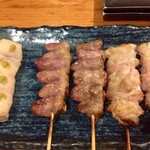 焼鳥 酉たけ - おまかせ5本盛り前半　ささみサビ焼き ハツ はらみ