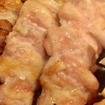 焼鳥 酉たけ - せせりはこちらの超オススメ部位　ジューシーさが堪りません