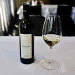 銀座 ハプスブルク・ファイルヒェン - サットラーホフ ガムリッツァー ソーヴィニヨン・ブラン 2018。