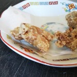 長浜ラーメン博多屋 - 食いかけ唐揚げ　大火傷しましたｗ