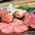 Kuroge wagyu yakiniku ushikuro - 