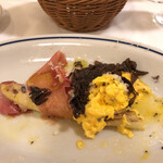 ラ・テンダ・ロッサ - 生ハム＆スクランブルエッグ