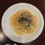 パスタの店 山猫軒 - ホタテとほうれん草のたらこカルボナーラ(大盛り)