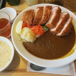 ブラウンオニオンカレーファクトリー - ・「ロースかつカレーB 特選(¥1680)」