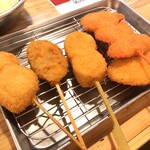 Kushikatsu Tanaka - 牛ヒレ　¥250
                        豚しそ　¥150
                        紅生姜　¥120
                        ホタテ　¥200
                        玉ねぎ　¥100