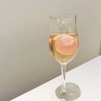 フランス料理 タンモア - 桃、バラ、リンゴのジャックローズ