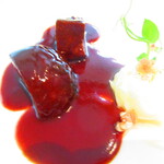 ノーザンテラスダイナー - 札幌グランドホテルオリジナルワインで煮込んだ牛タンシチュー　ポムピューレを添えて【２０２０年３月】