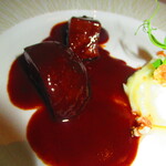 ノーザンテラスダイナー - 札幌グランドホテルオリジナルワインで煮込んだ牛タンシチュー　ポムピューレを添えて【２０２０年３月】