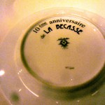 La Becasse - ベカス　１０周年のおりの記念にノリタケに作らせたお皿の裏側