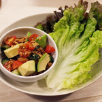 トンテキ食堂8 - キーマレタスつつみ(400円)