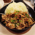トンテキ食堂8 - しょうが焼定食(1050円)