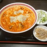 ra-janchuukaajikura - 酸辛ワンタン麺 935円
