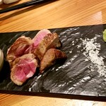 肉のまごろく - アイスランド産ラムステーキ