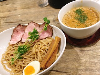 富雄でラーメン激戦区 あっさり系やこってり系の人気店8選 食べログまとめ 富雄でラーメン激戦区 あっさり系やこってり系の人気店8選 食べログまとめ