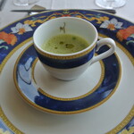 フレンチレストラン ミクニ サッポロ - えんどう豆のヴルーテ エストラゴン風味 