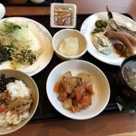 沼津インターグランドホテル - 料理写真:地元の魚揚げが美味しい♪