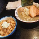 中華ソバ 伊吹 - 