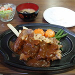 レストラン 雅 - 料理写真:チキンソテー