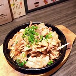 沖縄料理 58 - アグー豚鉄板生姜焼き