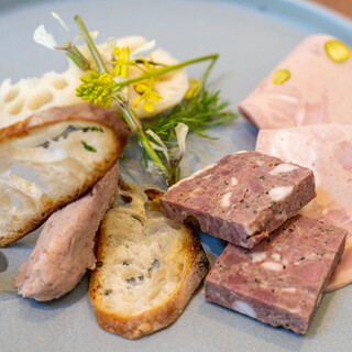 クルック フィールズ ダイニング_1