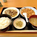 四川史菜 彩芳 - 麻婆豆腐と玉ねぎ牛肉入り（900円）